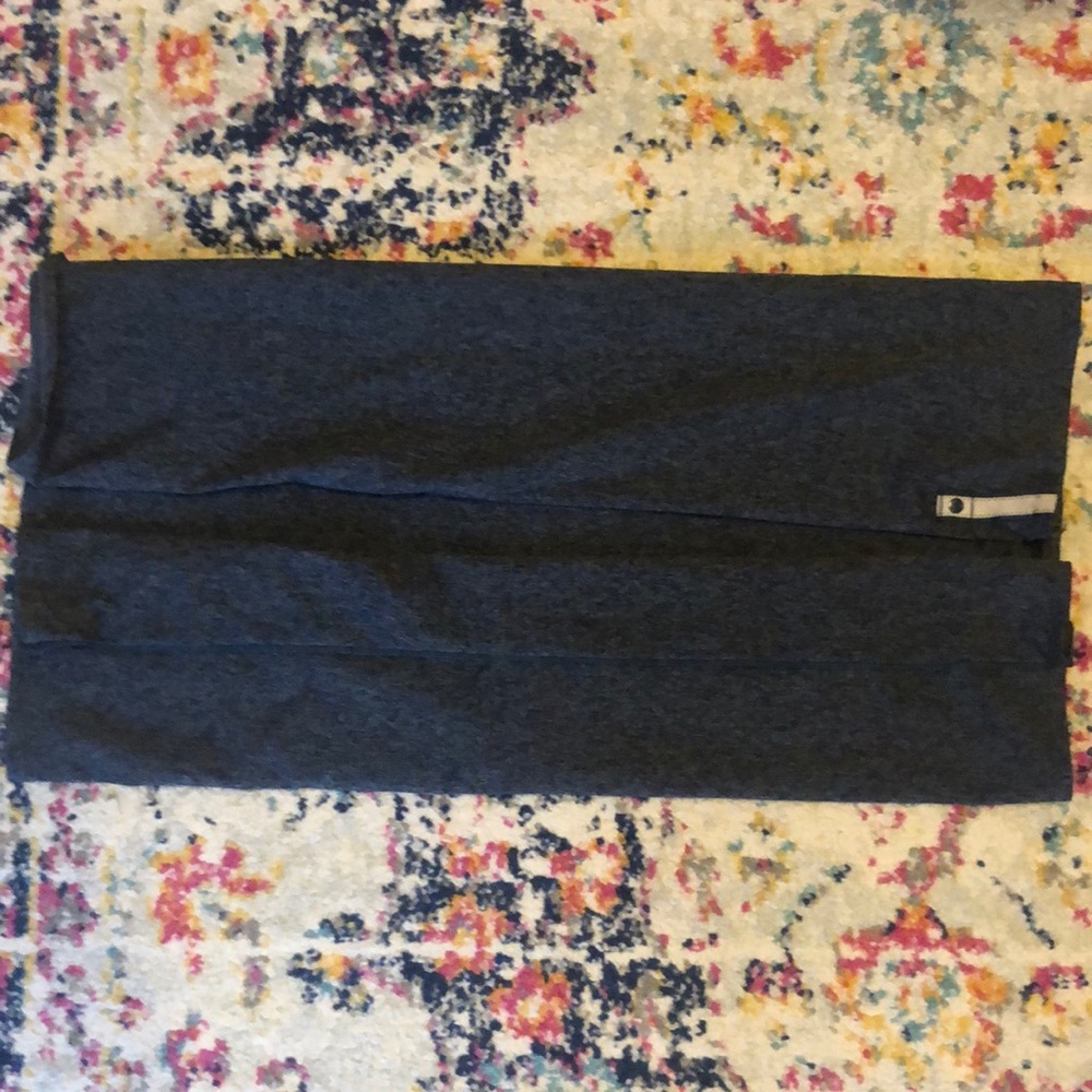 Lululemon infinity scarf